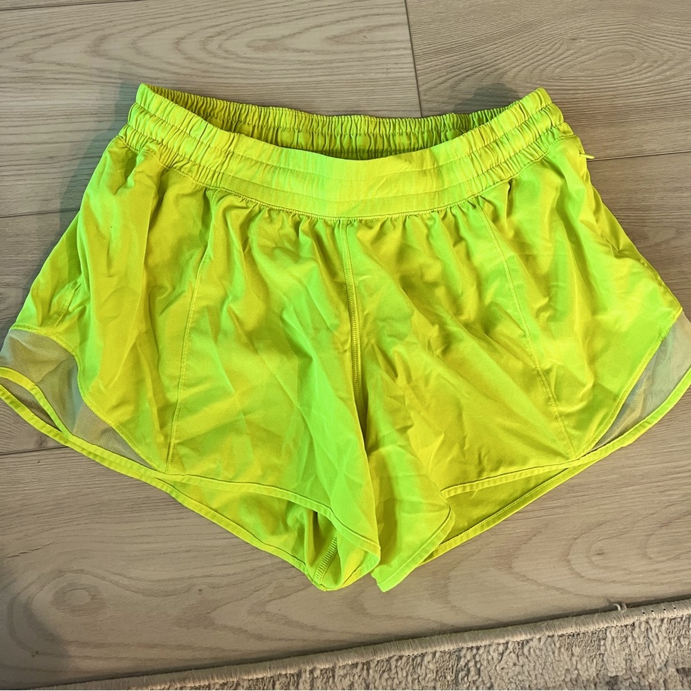 Lululemon low rise hotty hots